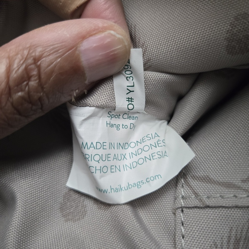 Haiku Reddish Brown Travel Bag - Picture 11 of 12